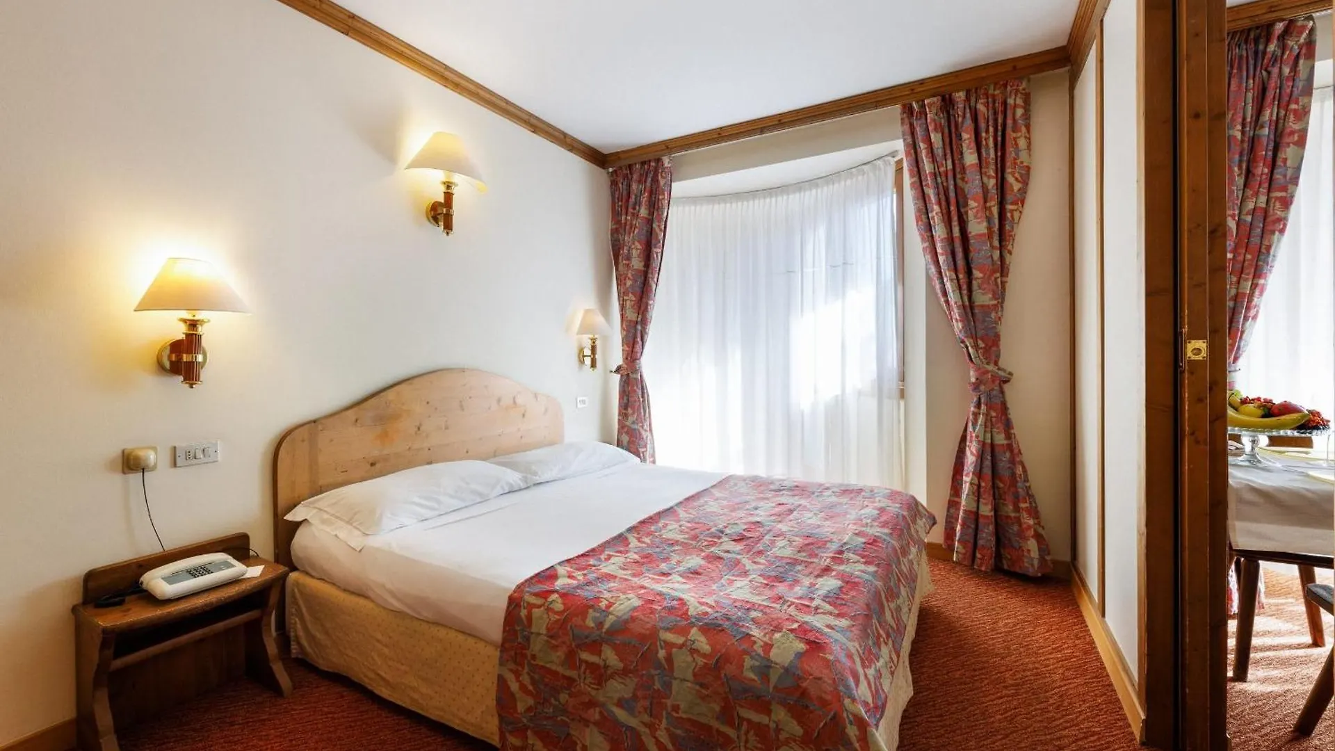 Hotel Alaska Cortina Cortina dʼAmpezzo 4*,  Itália